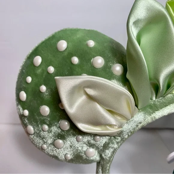(Sold)NWT. Disney Parks Princess Tiana soft  Minnie ears headband in soft green - Picture 5 of 9